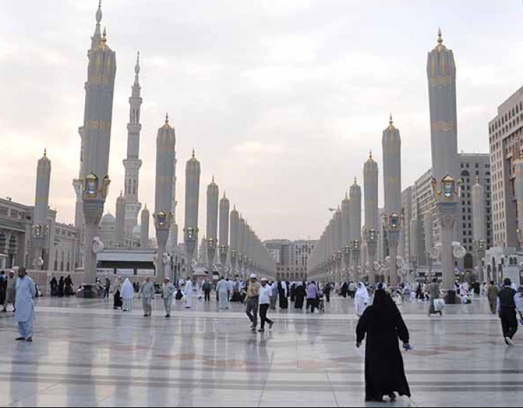 How to Choose the Right Umrah Package from the UK in 2026