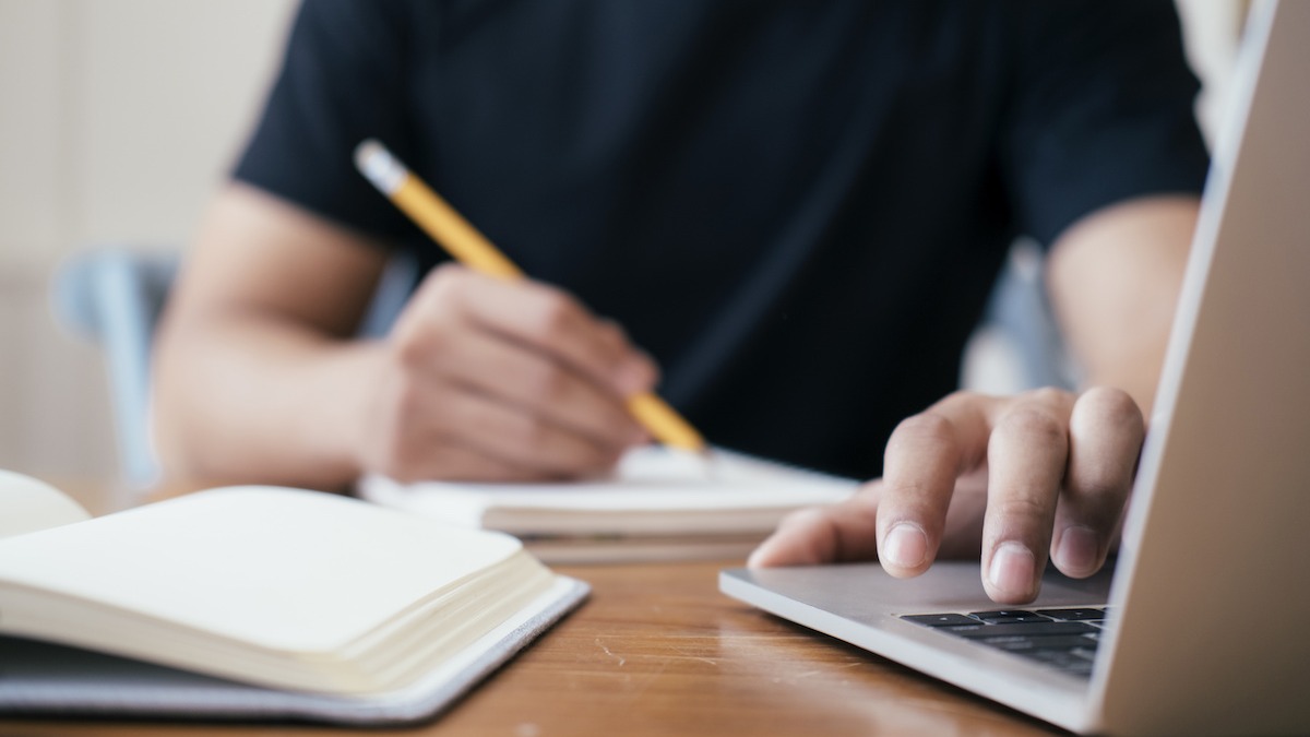 How Burnout Affects Online Students and What You Can Do About It