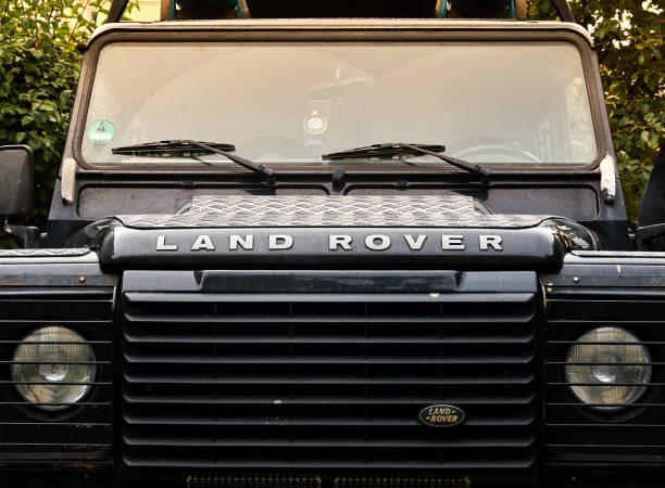 Garage Near Me in Dubai to Finding the Best Car Garage Expert